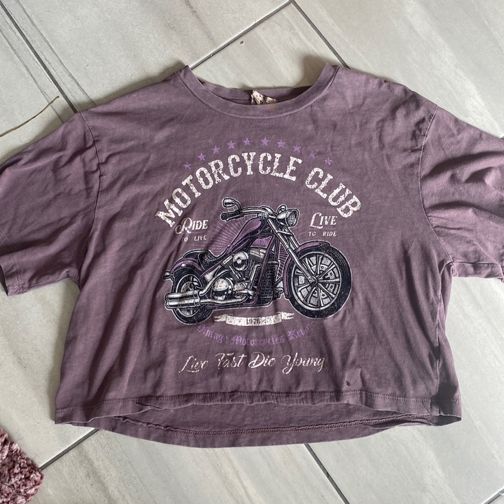 Purple cropped tee